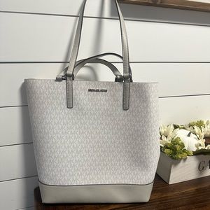 Michael Kors Tote